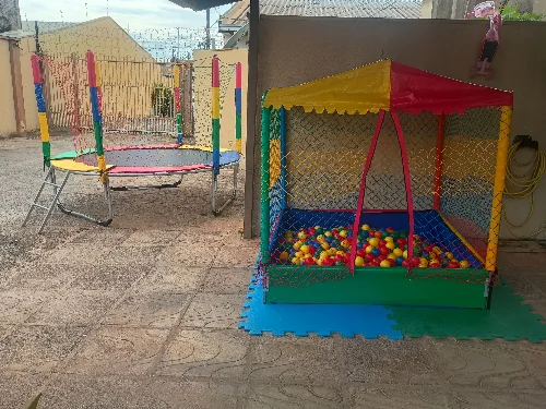 Combo de aniversário com pula pula pequeno 